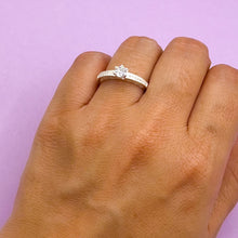 Cargar imagen en el visor de la galería, Anillo Plata Compromiso Eternal