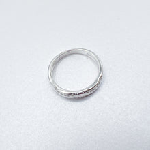 Cargar imagen en el visor de la galería, Anillo Plata Argolla Microcircones Ondas
