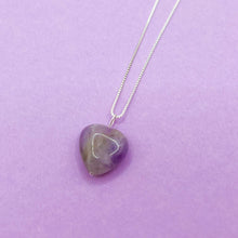 Cargar imagen en el visor de la galería, Dije Plata Corazón Amatista
