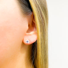 Cargar imagen en el visor de la galería, Aretes Plata Estrellita Azul
