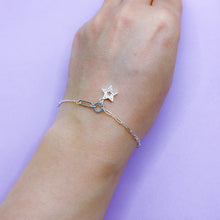 Cargar imagen en el visor de la galería, Pulsera Plata Estrellas
