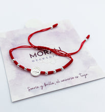 Cargar imagen en el visor de la galería, Pulseras Plata San Benito Hilo Rojo
