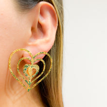 Cargar imagen en el visor de la galería, Aretes Bronce Tres Corazones
