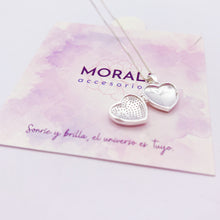 Cargar imagen en el visor de la galería, Relicario Plata Corazón Microcircones
