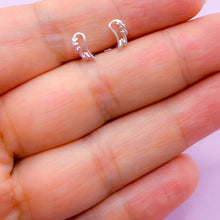 Cargar imagen en el visor de la galería, Aretes Plata Ala Cierre de Seguridad
