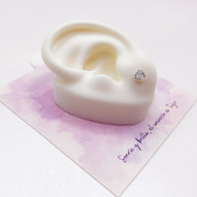 Cargar imagen en el visor de la galería, Aretes Plata Corazón Circón 5 mm

