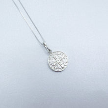 Cargar imagen en el visor de la galería, Medalla Plata San Benito 1,5 cms
