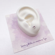 Cargar imagen en el visor de la galería, Aretes Plata Circón Redondo 5 mm
