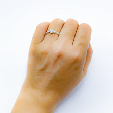 Cargar imagen en el visor de la galería, Anillo Plata Compromiso Circón
