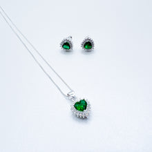 Cargar imagen en el visor de la galería, Juego Plata Circón Corazón Verde Microcircones
