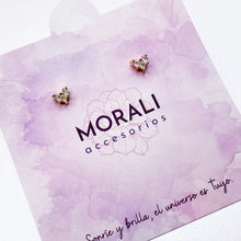 Cargar imagen en el visor de la galería, Aretes Golfi Corazón Cristales
