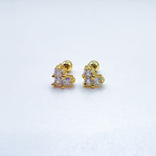 Cargar imagen en el visor de la galería, Aretes Golfi Corazón Cristales
